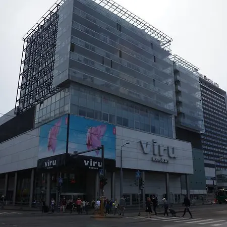 Viru Vaeljak 6 * Tallinn