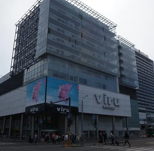 Viru Vaeljak 6 * Tallinn